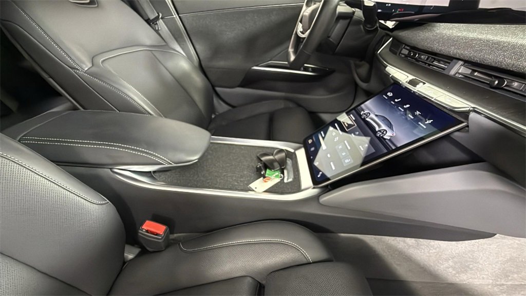 Used 2024 Lucid Air Pure image 37