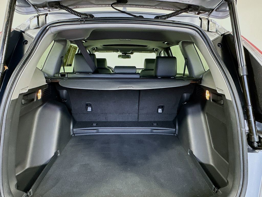 Used 2018 Honda CR-V Touring image 26