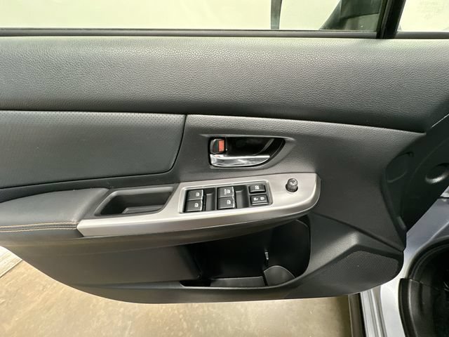 Used 2016 Subaru Crosstrek 2.0i Limited AWD/4WD image 18