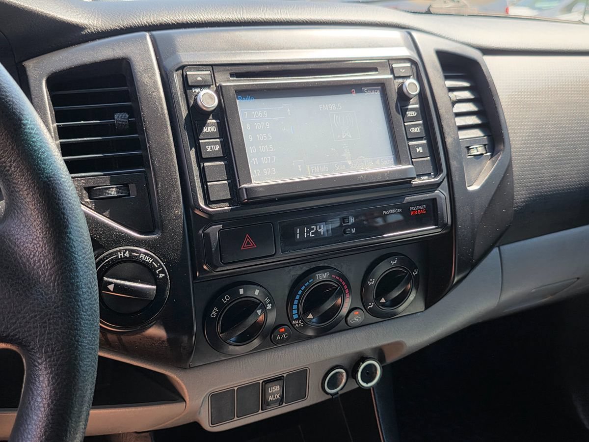 Used 2014 Toyota Tacoma 4x4 Double Cab image 30