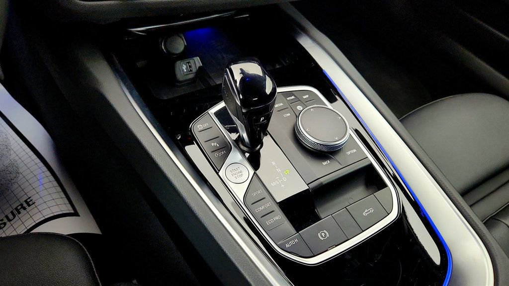 Used 2025 BMW Z4 sDrive30i w/ Premium Package image 17