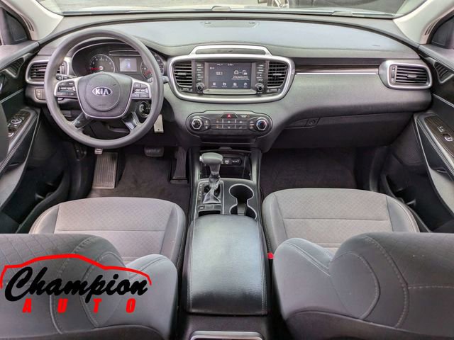 Used 2020 Kia Sorento L FWD image 19