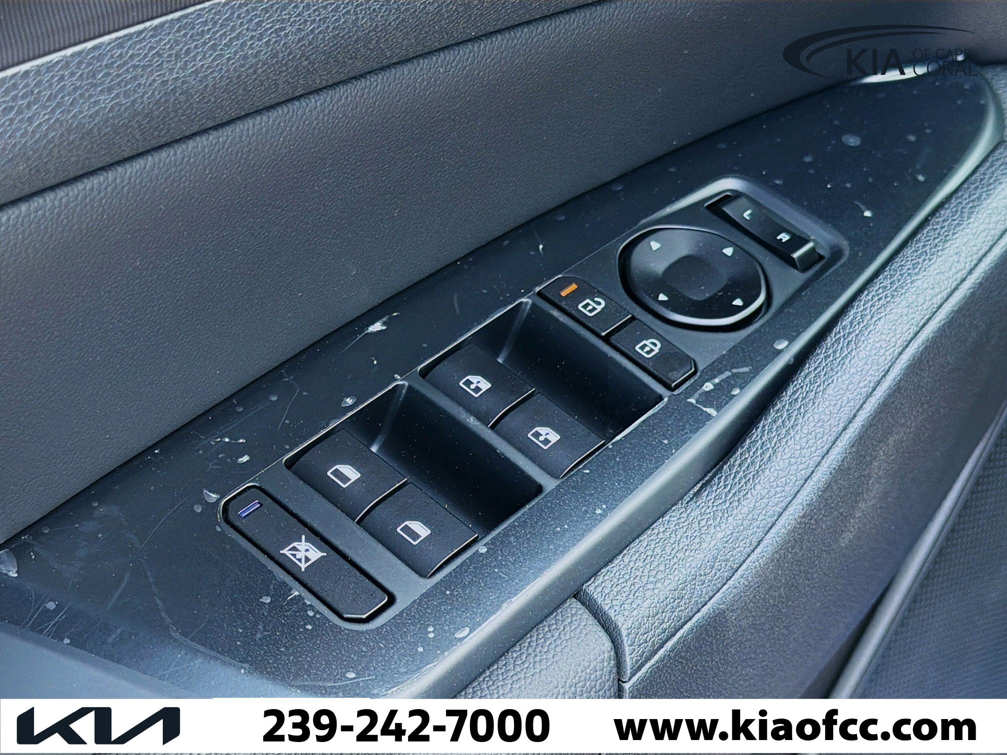 New 2026 Kia Sportage EX image 21