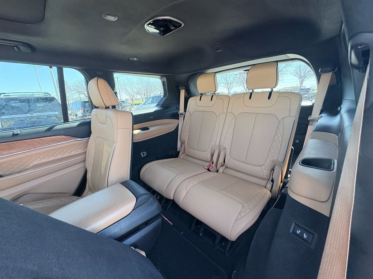 Used 2023 Jeep Grand Cherokee L Summit image 8