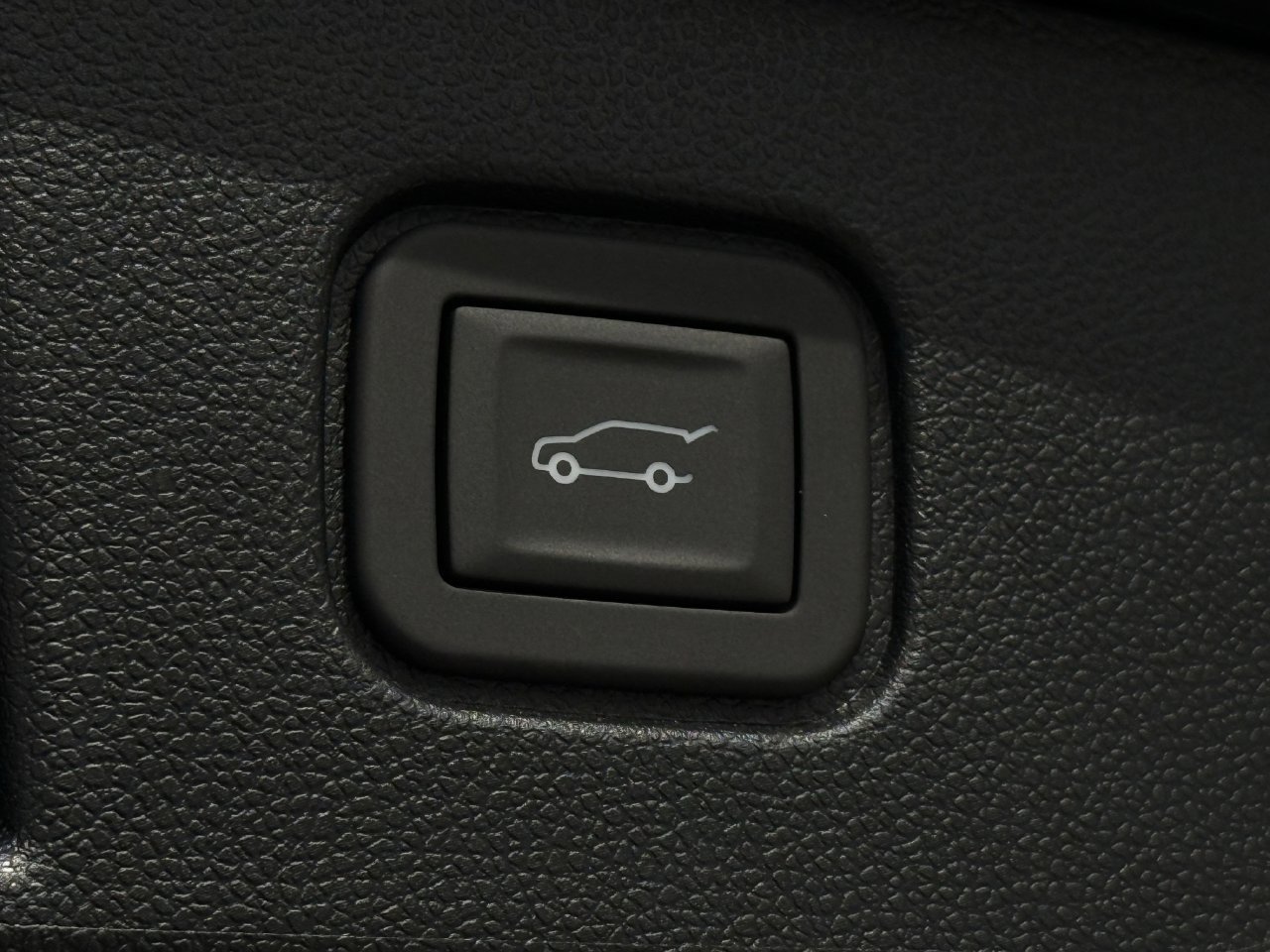 New 2026 Chevrolet Blazer EV LT w/ Super Cruise Package FWD image 26