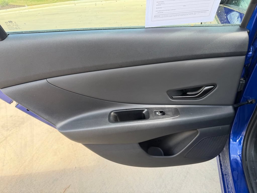 Certified 2025 Hyundai Elantra Sport FWD image 11