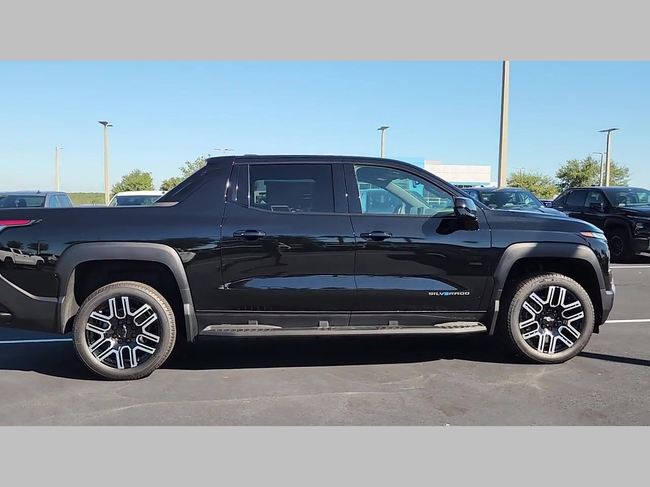 New 2026 Chevrolet Silverado EV LT image 20