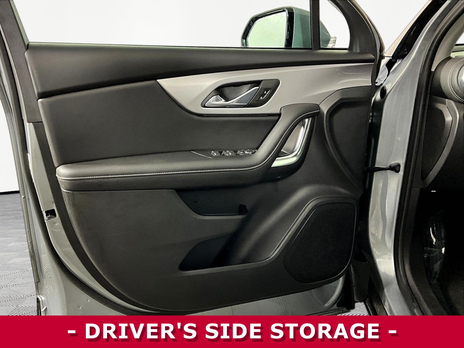 Used 2025 Chevrolet Blazer LT AWD/4WD image 20