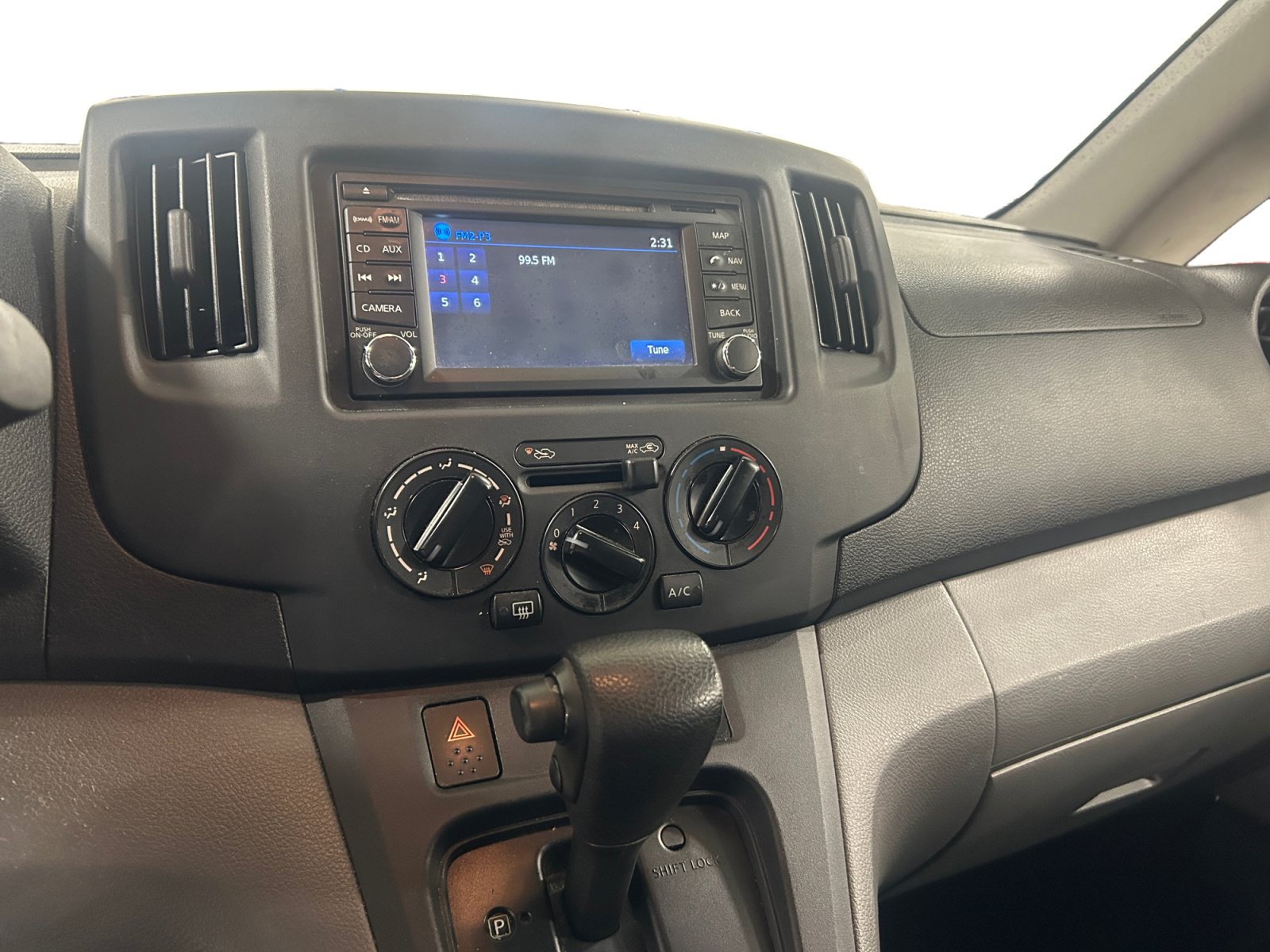 Used 2014 Nissan NV200 SV w/ Technology Package FWD image 22