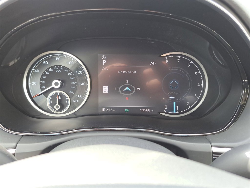 Used 2025 Genesis GV70 2.5T image 13