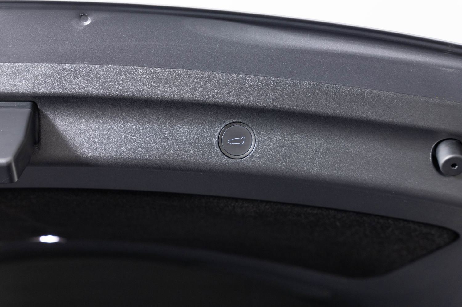 Used 2025 Tesla Model Y Long Range image 21