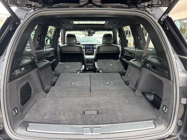 Used 2022 Jeep Grand Cherokee L Overland w/ Luxury Tech Group IV AWD/4WD image 15