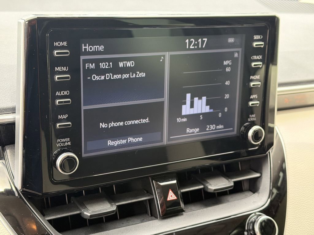 Used 2020 Toyota Corolla LE FWD image 18