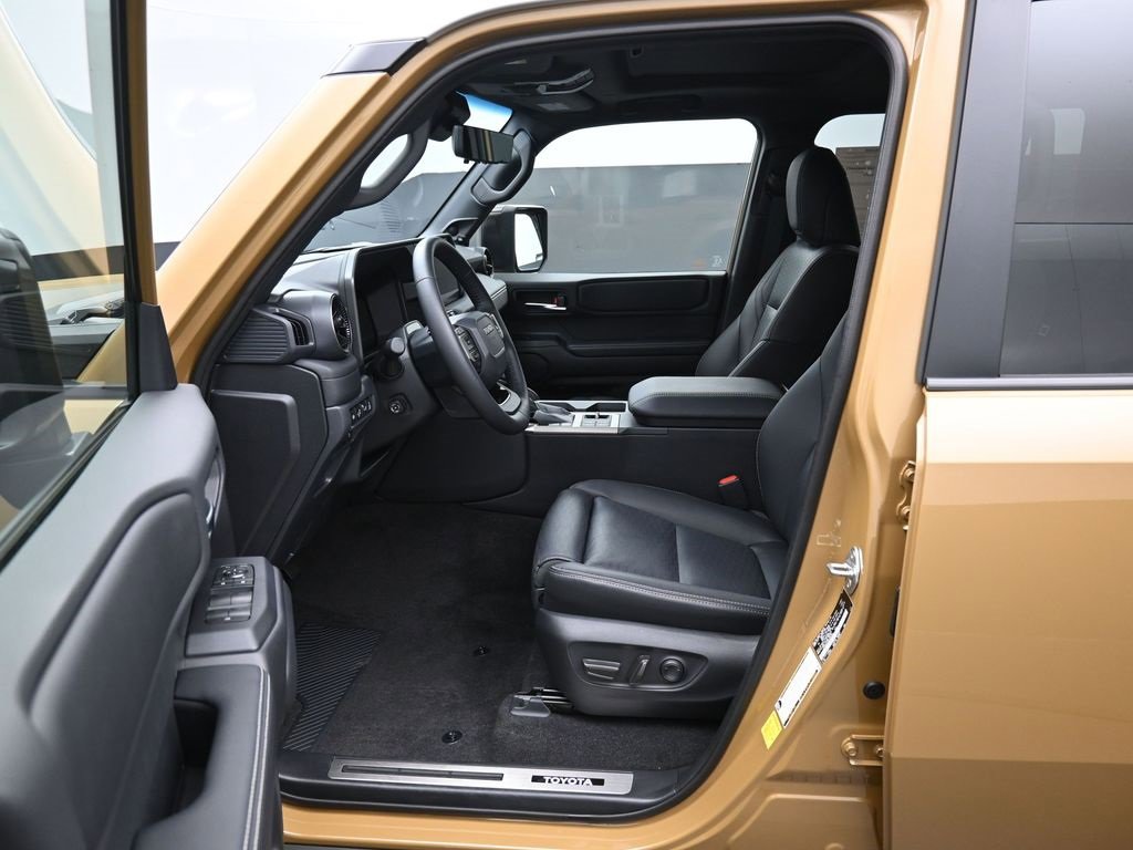 Used 2025 Toyota Land Cruiser PREMIUM w/ Premium Package image 9