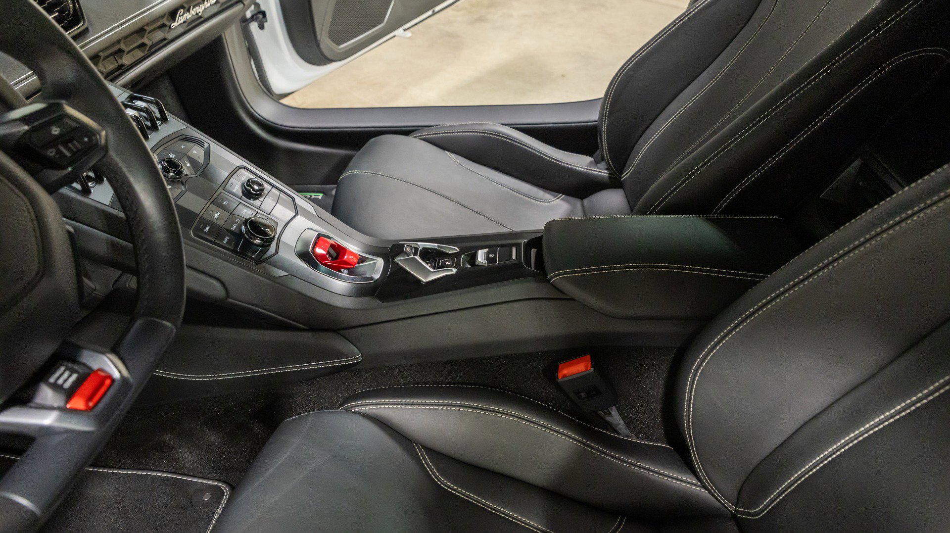 Used 2016 Lamborghini Huracan LP 610-4 image 61