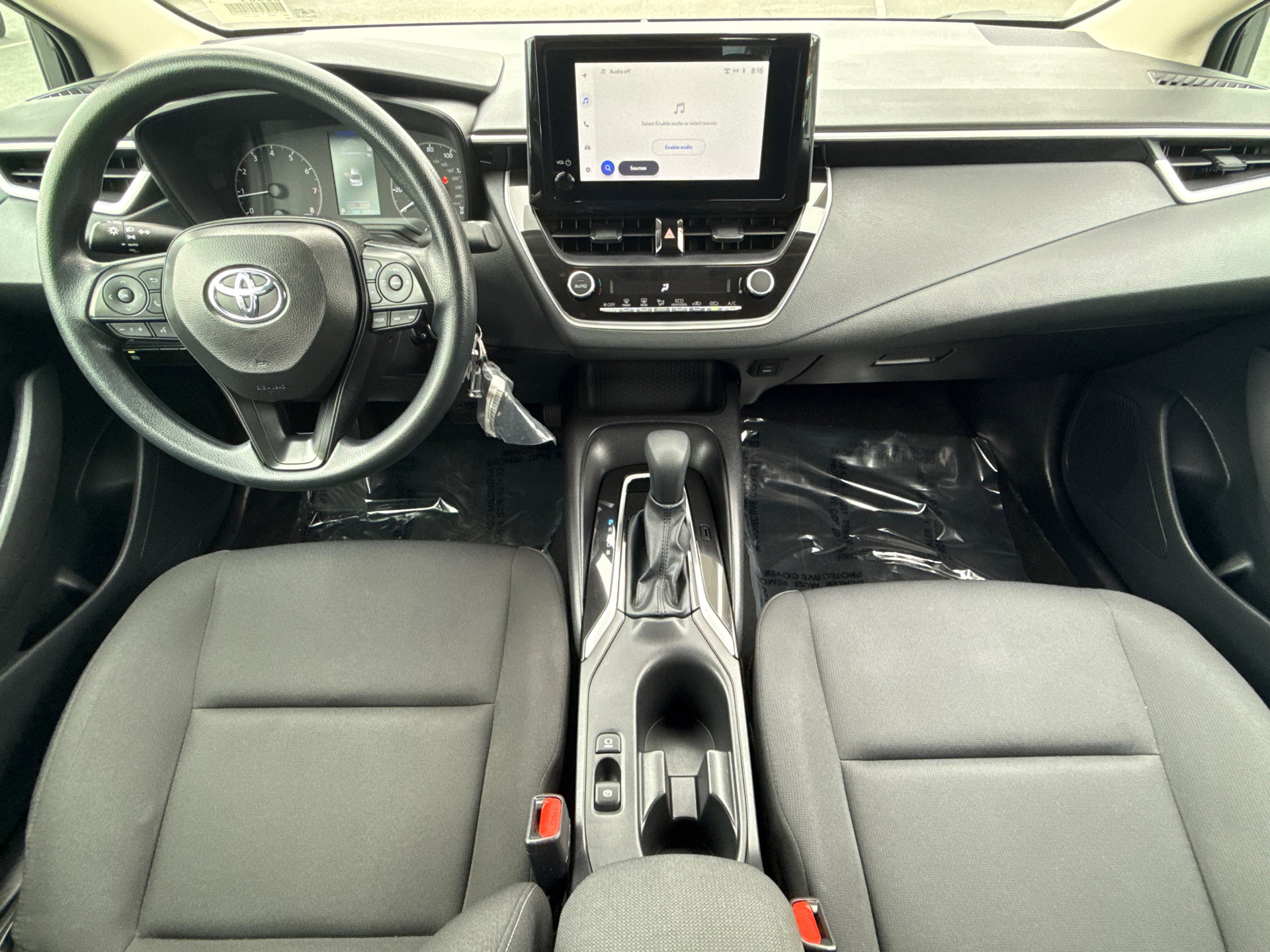 Used 2025 Toyota Corolla LE FWD image 18