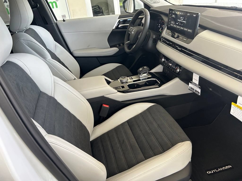 New 2026 Mitsubishi Outlander SE AWD/4WD image 25