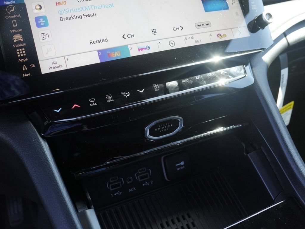New 2026 Jeep Grand Cherokee Altitude AWD/4WD image 15