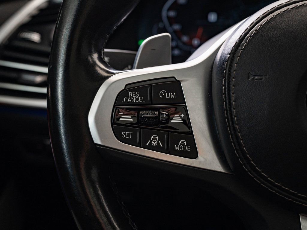 Used 2022 BMW X6 M50i image 28