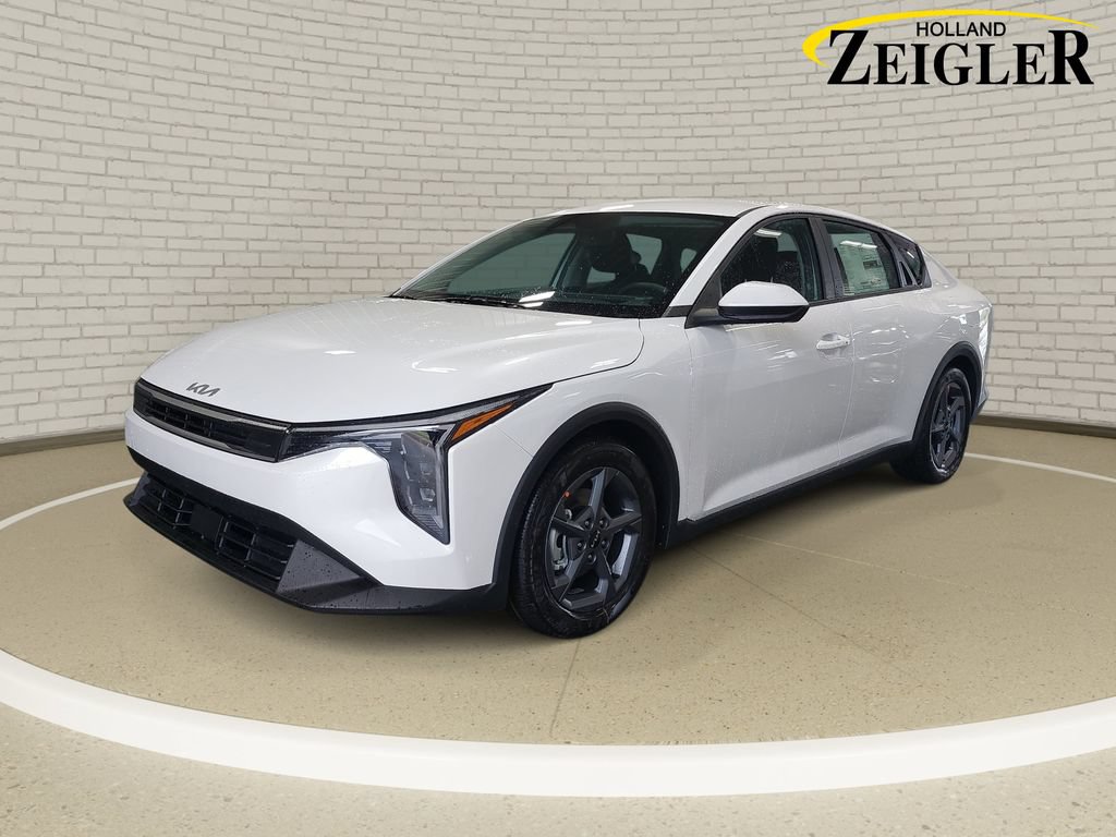 New 2026 Kia K4 FWD image 1