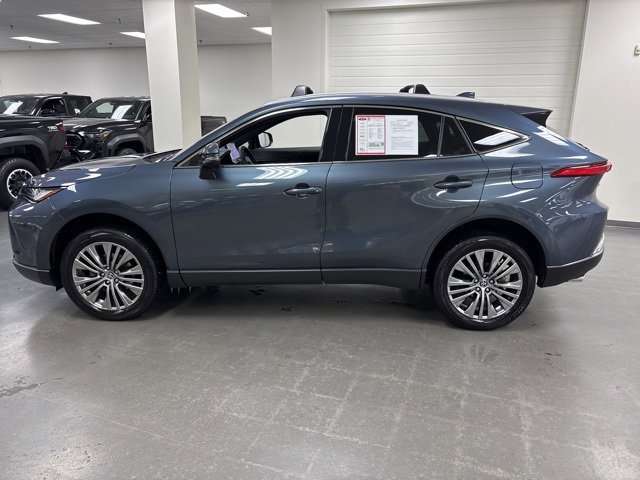 Certified 2024 Toyota Venza XLE image 4