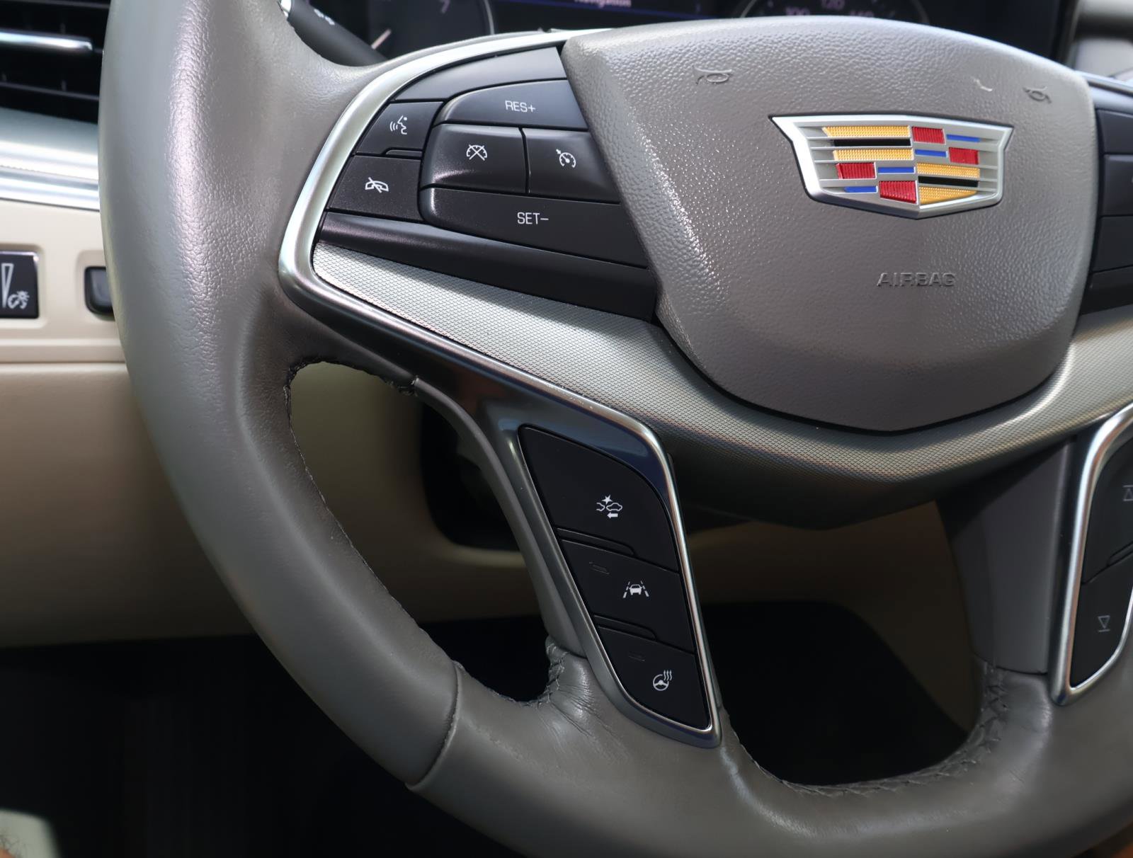 Certified 2023 Cadillac XT5 Premium Luxury w/ Technology Package image 29