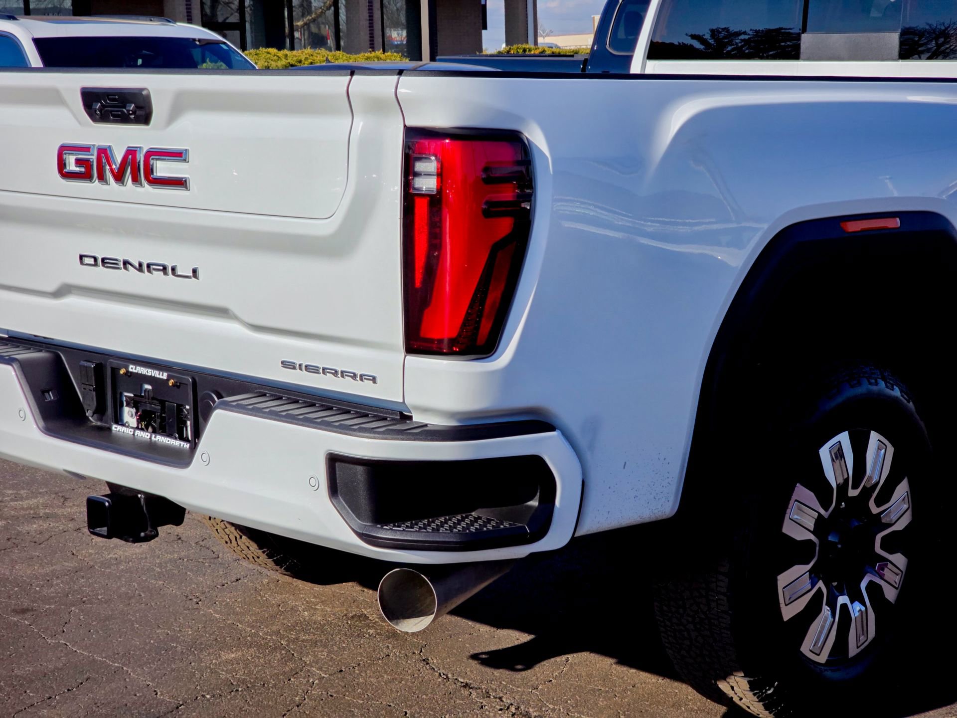Used 2025 GMC Sierra 3500 Denali w/ Denali Reserve Package AWD/4WD image 18