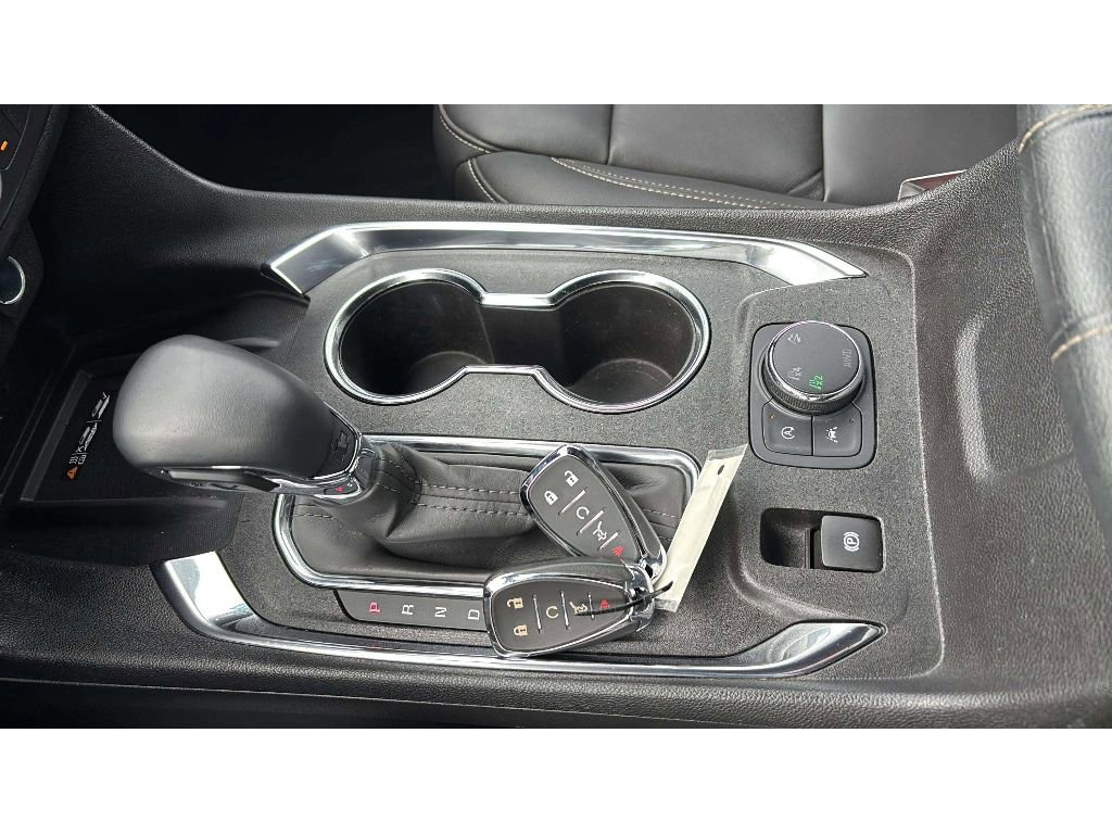 Used 2023 Chevrolet Traverse LT AWD/4WD image 19