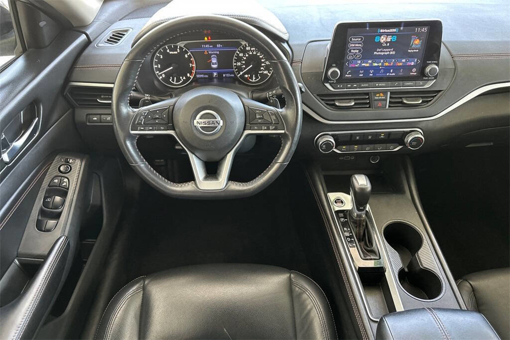 Used 2022 Nissan Altima 2.5 SR image 14