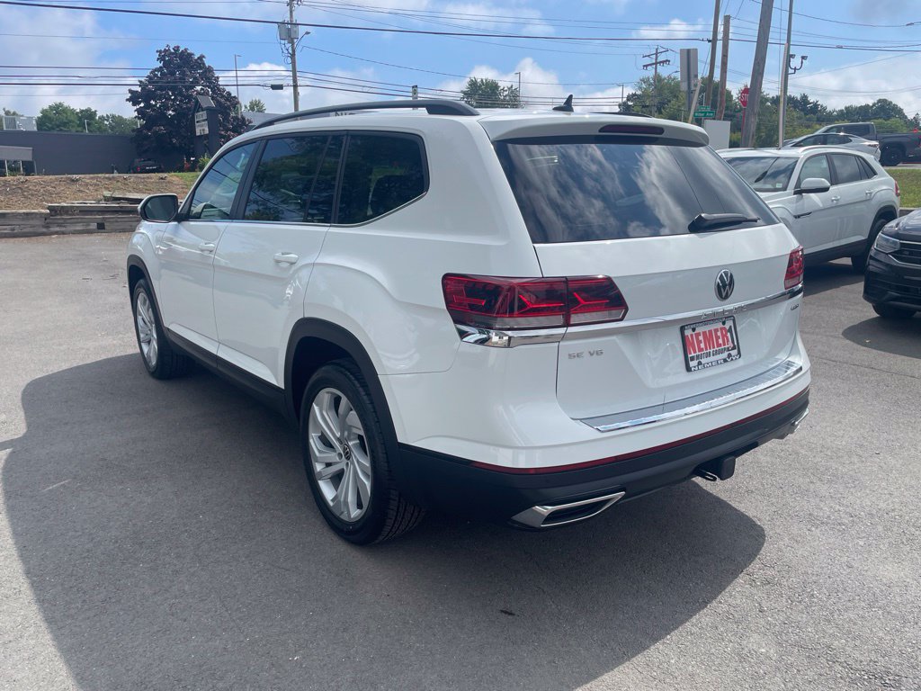 Used 2023 Volkswagen Atlas SE AWD/4WD image 3
