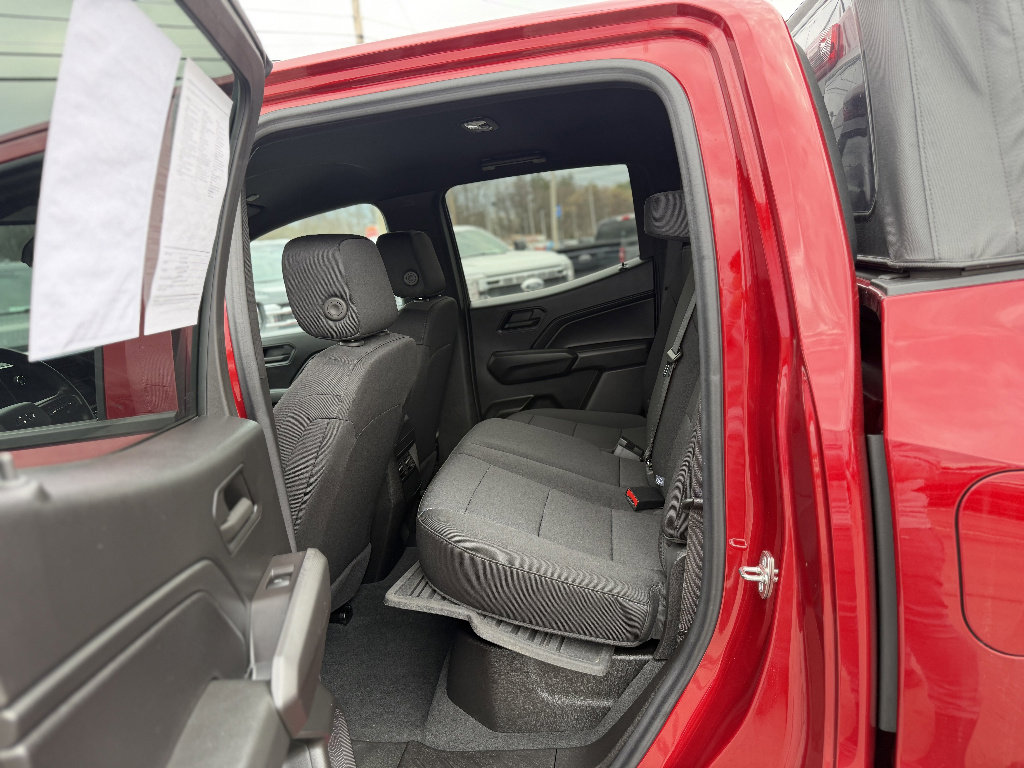 Used 2023 Chevrolet Colorado Trail Boss w/ Advanced Trailering Package image 9