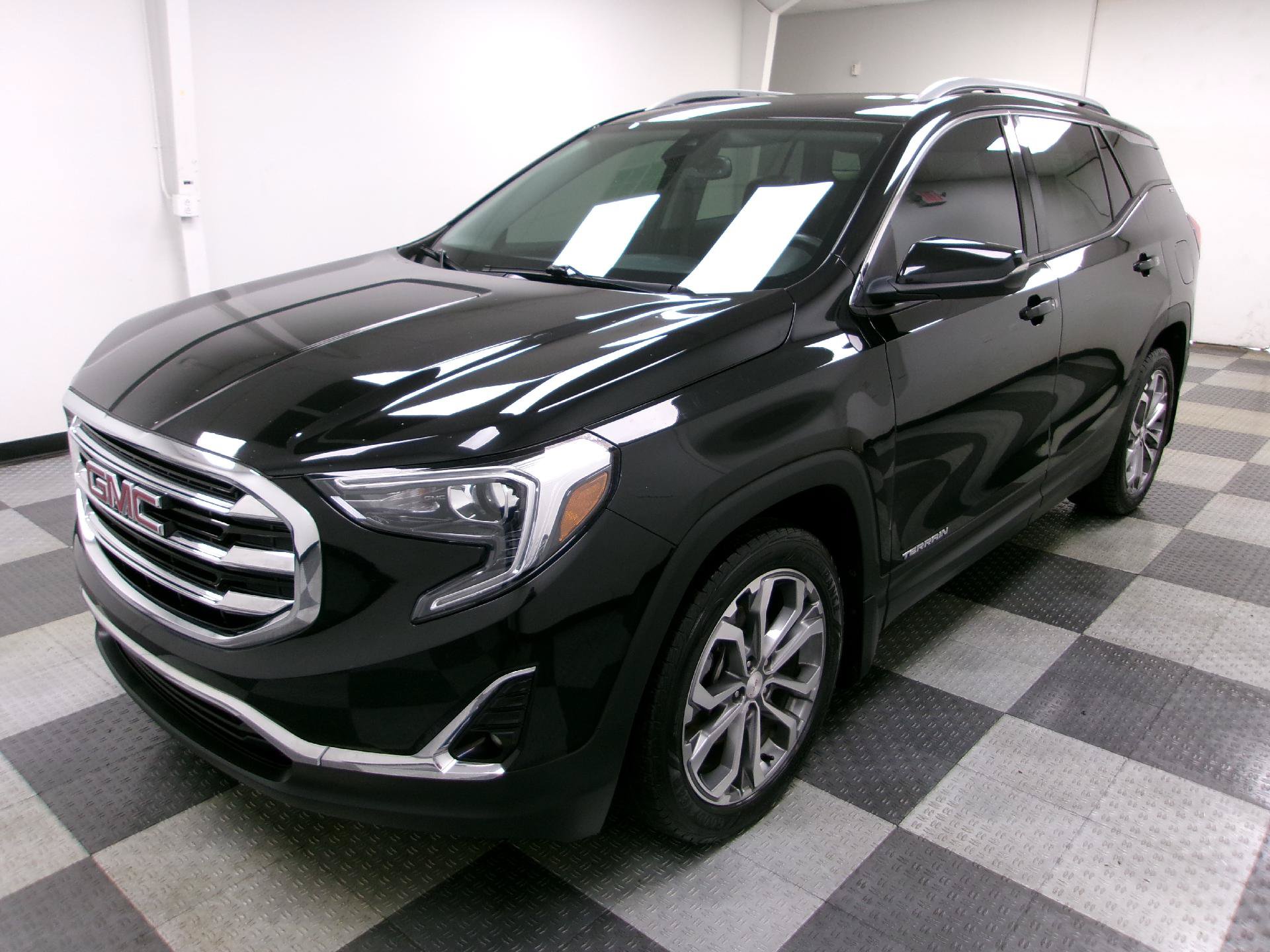 Used 2018 GMC Terrain SLT w/ Preferred Package FWD image 1