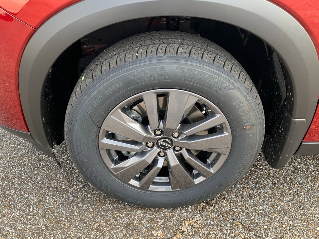 New 2026 Nissan Pathfinder SV image 7