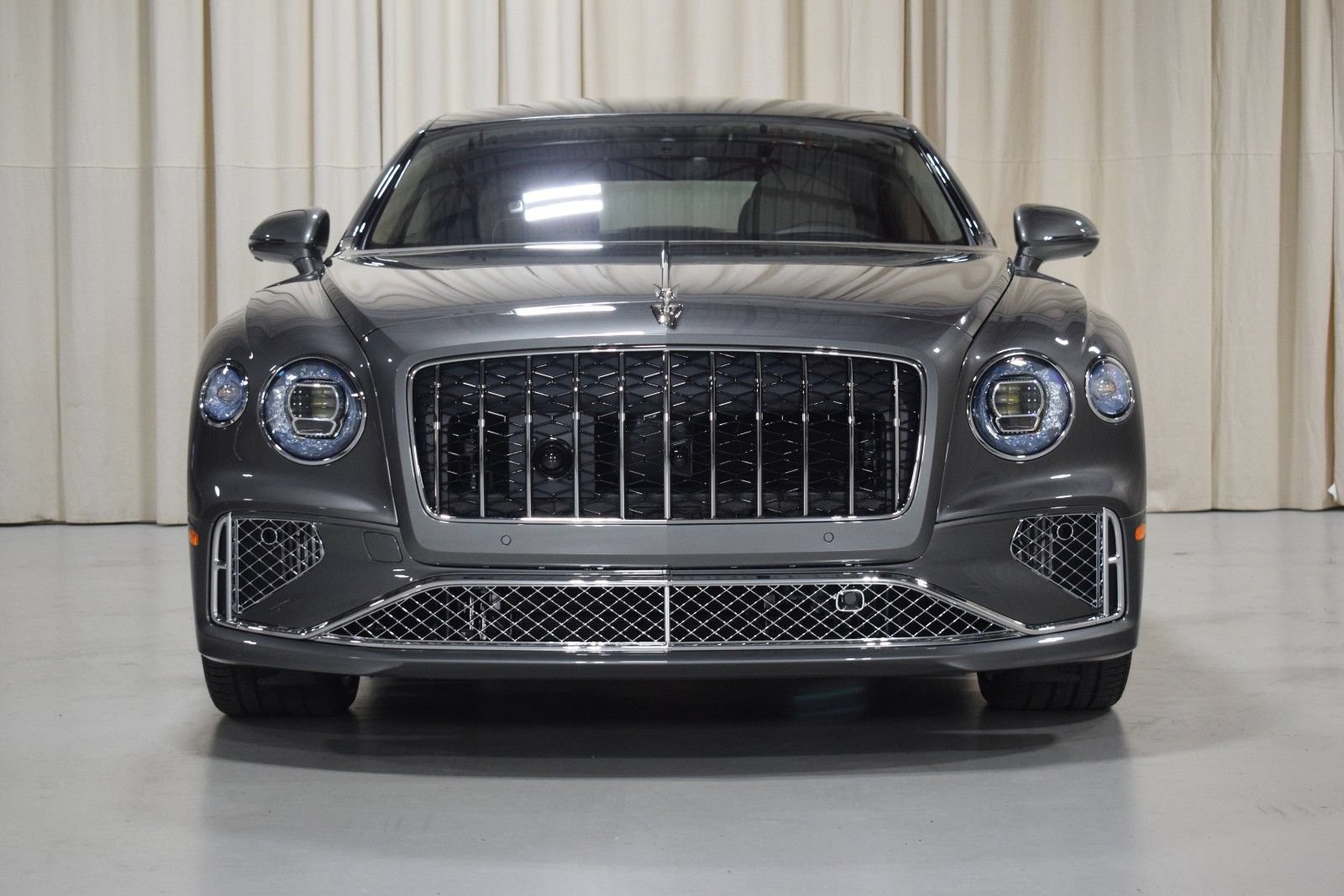 New 2026 Bentley Flying Spur Plug-In Hybrid AWD/4WD image 12