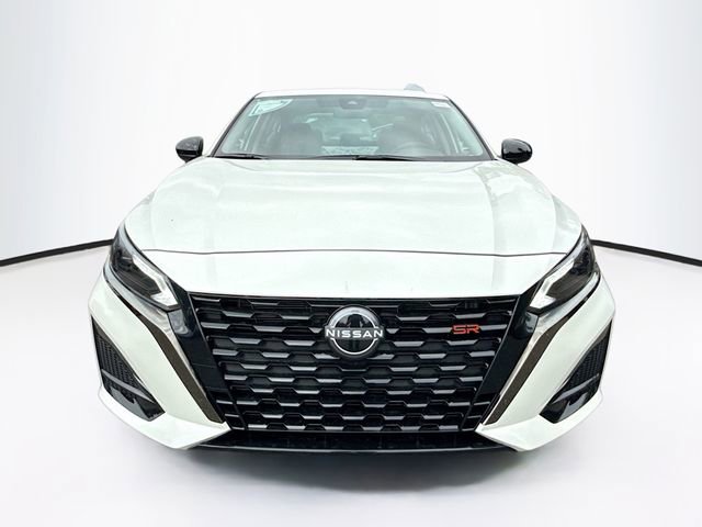 New 2025 Nissan Altima 2.5 SR w/ SR Premium Package image 2
