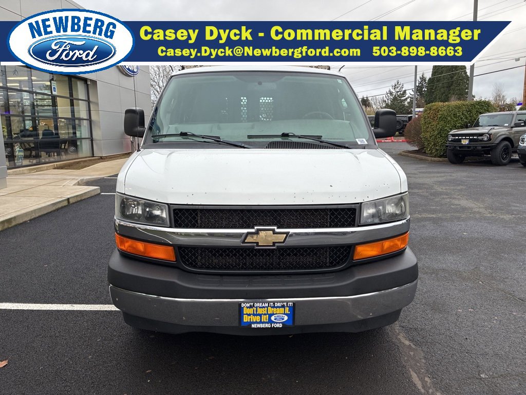 Used 2018 Chevrolet Express 2500 w/ Driver Convenience Package image 2