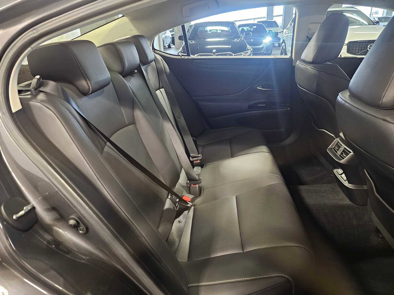 Used 2023 Lexus ES 250 w/ Premium Package image 38