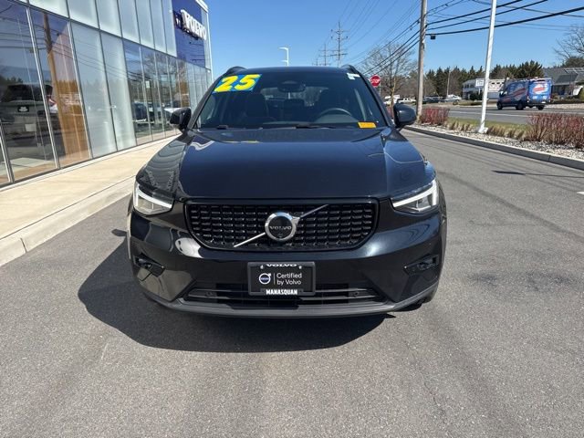 Certified 2025 Volvo XC40 B5 Plus image 7