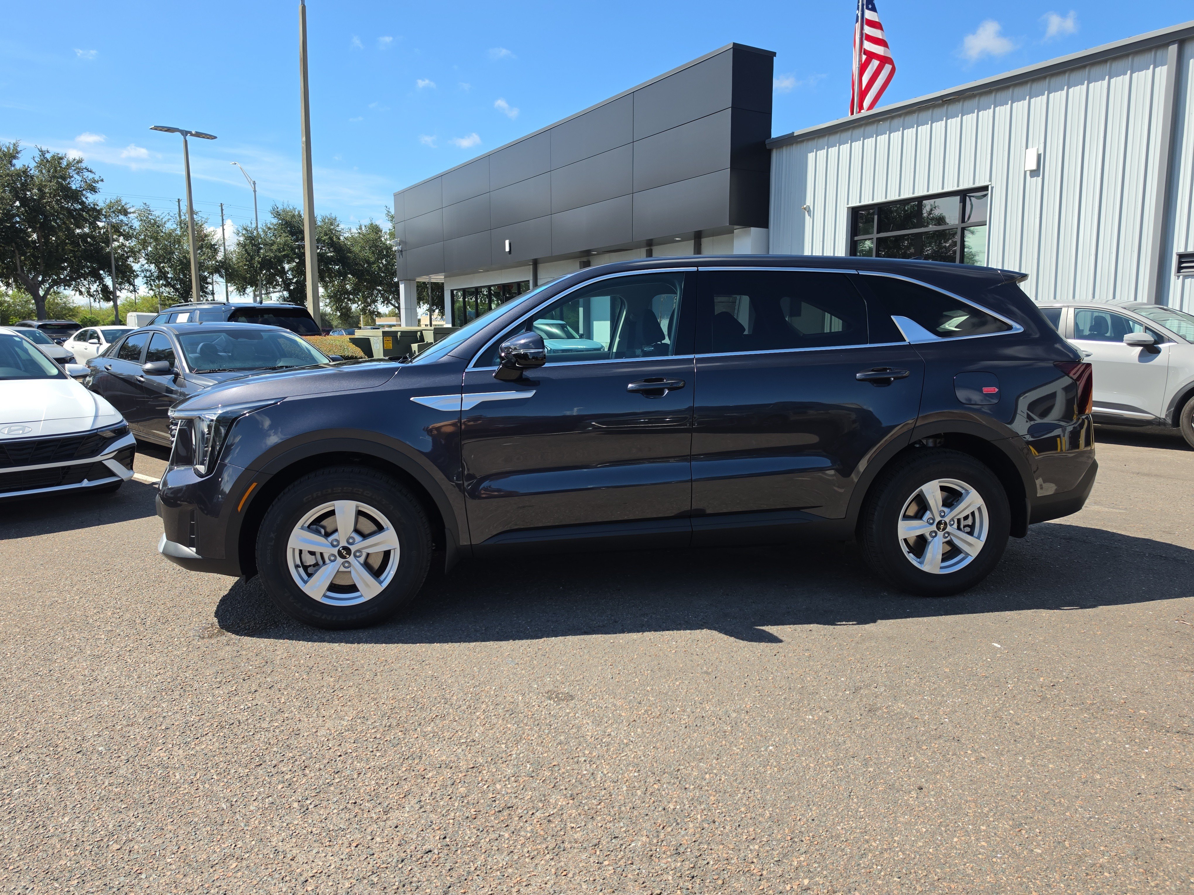 New 2026 Kia Sorento LX FWD image 6