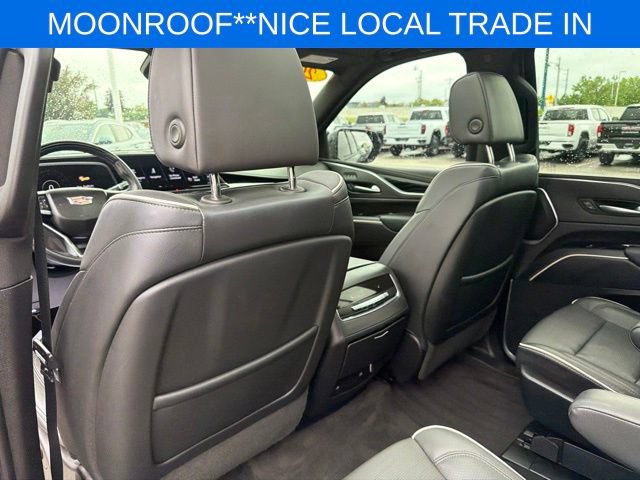 Used 2023 Cadillac Escalade ESV Sport AWD/4WD image 22