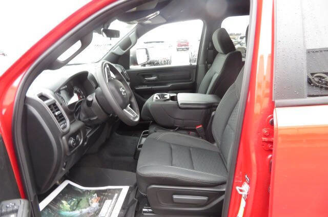 New 2025 RAM 1500 Classic Warlock image 12