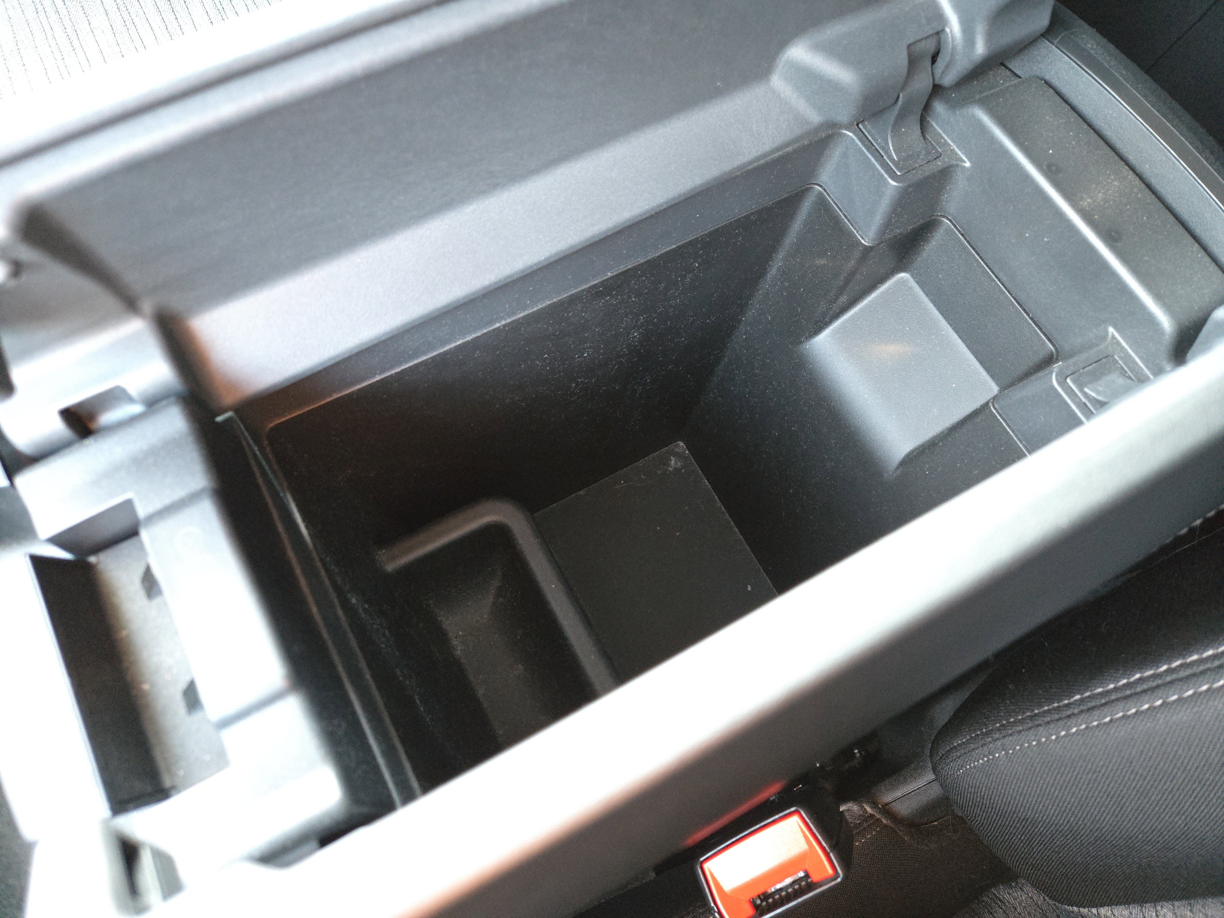 Used 2023 Nissan Rogue SV image 22