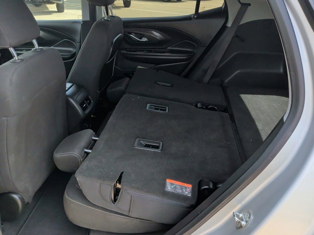 Used 2022 GMC Terrain SLE w/ Driver Convenience Package image 39