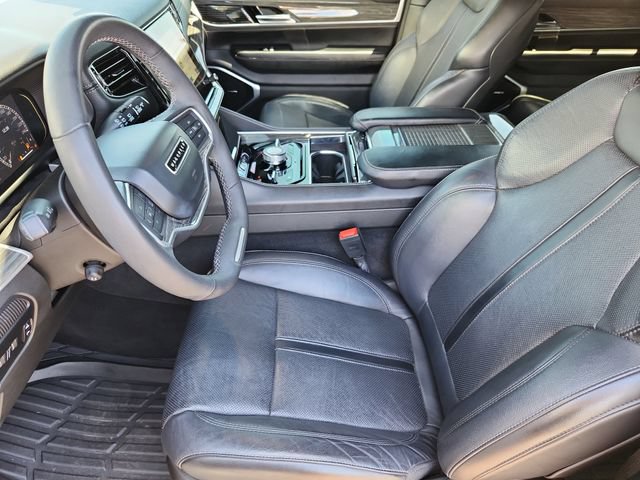 Used 2022 Jeep Wagoneer Series III AWD/4WD image 14