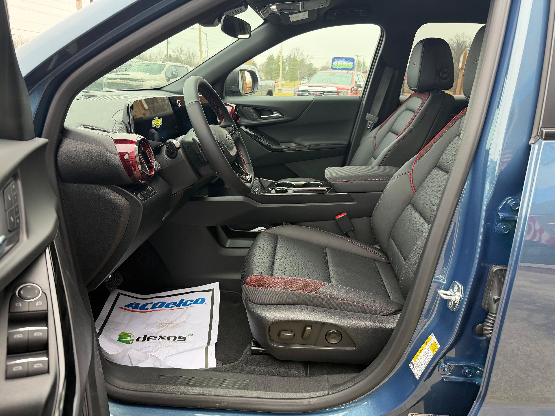New 2026 Chevrolet Equinox RS w/ Convenience Package III FWD image 9