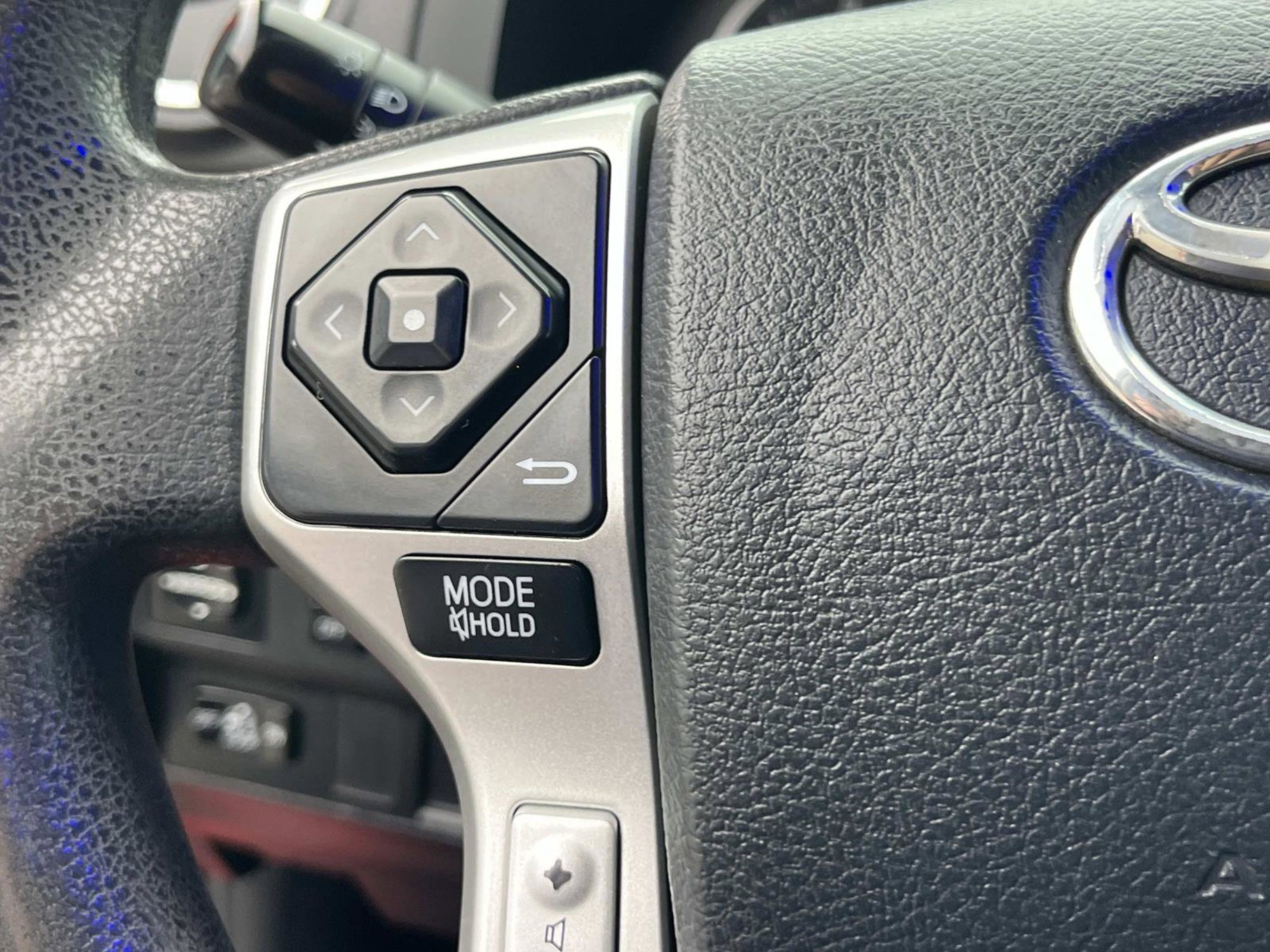 Used 2014 Toyota Tundra SR5 image 23