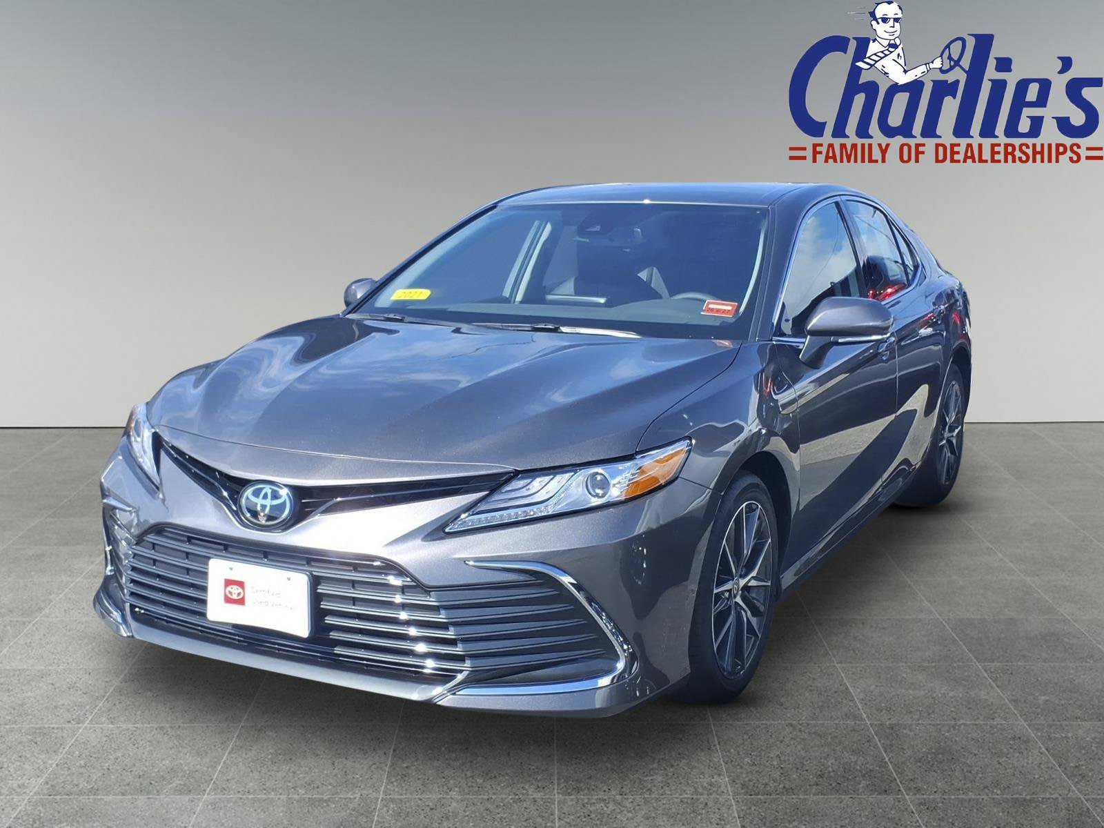 Certified 2021 Toyota Camry XLE AWD/4WD image 1