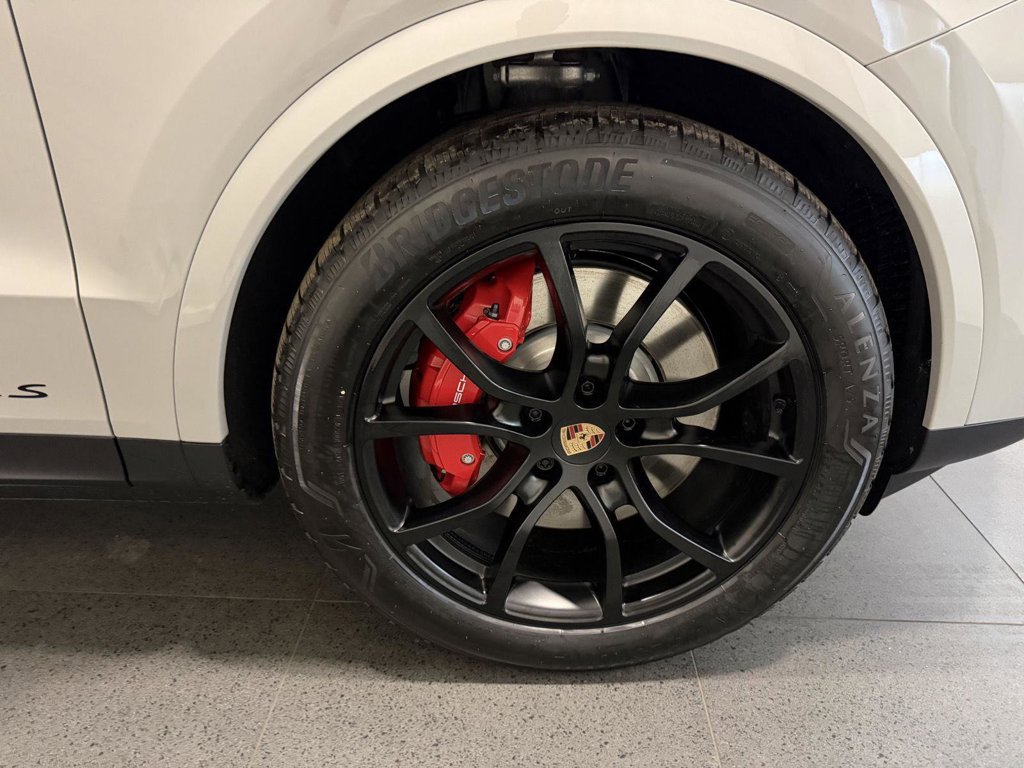 New 2026 Porsche Cayenne S AWD/4WD image 13