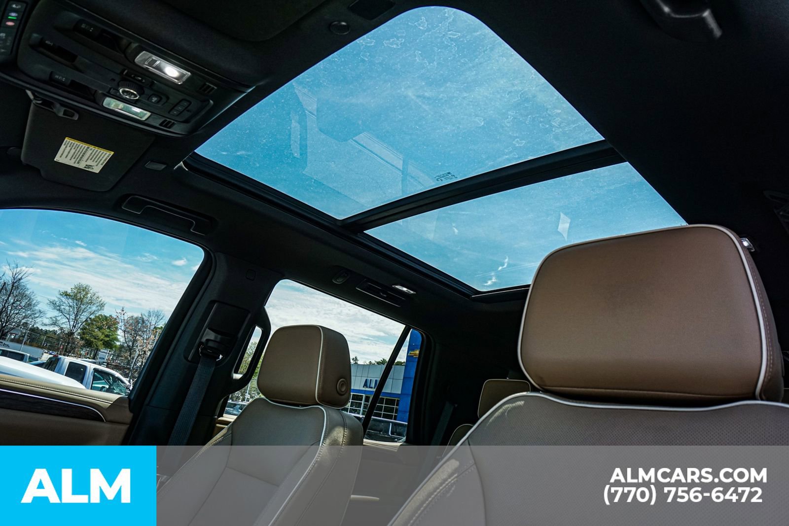 Used 2023 Chevrolet Tahoe Premier w/ Premium Package 2 AWD/4WD image 28