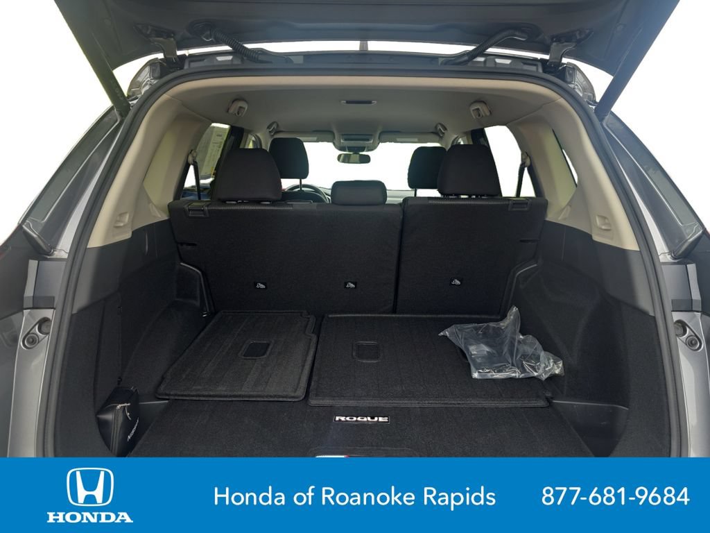 Used 2024 Nissan Rogue SV AWD/4WD image 19